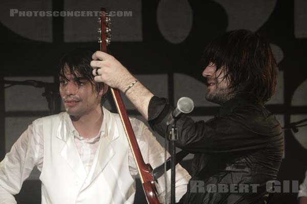 HUSHPUPPIES - 2008-11-08 - PARIS - La Maroquinerie - 